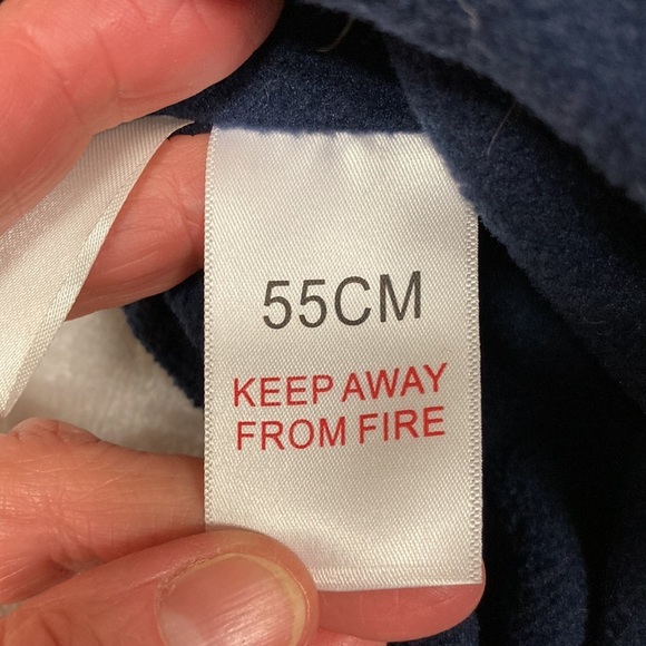 5/$20 navy blue knit dinosaur hat with ear flaps size 4-7y - Picture 5 of 6